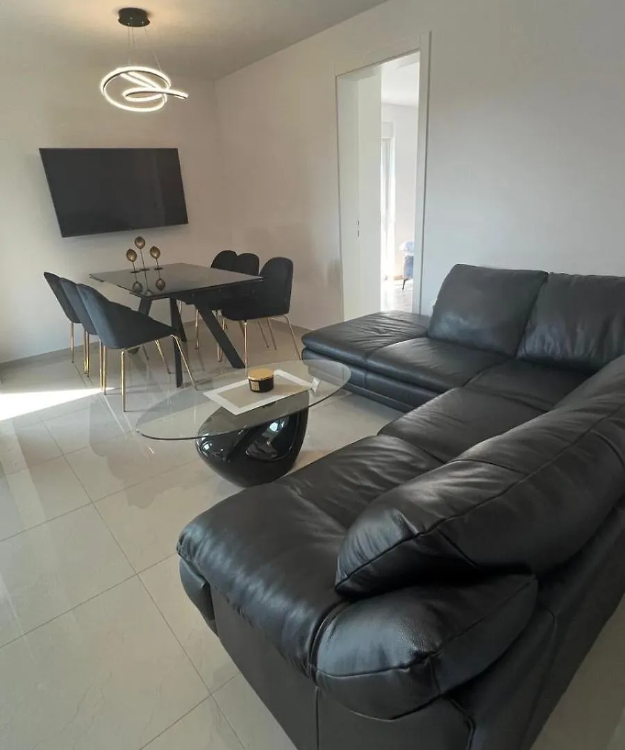 L&P Apartment Pula Croácia